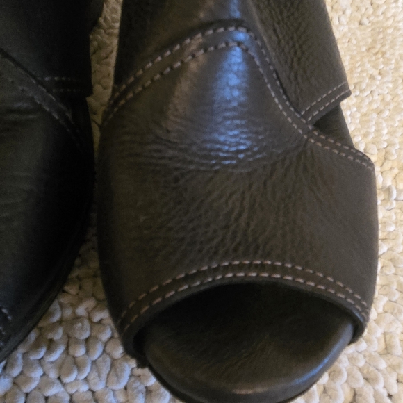 Dansko Vanda Black Pebbled Leather Slingback Peep Toe Wedge Sandals Sz 41 - Picture 4 of 11